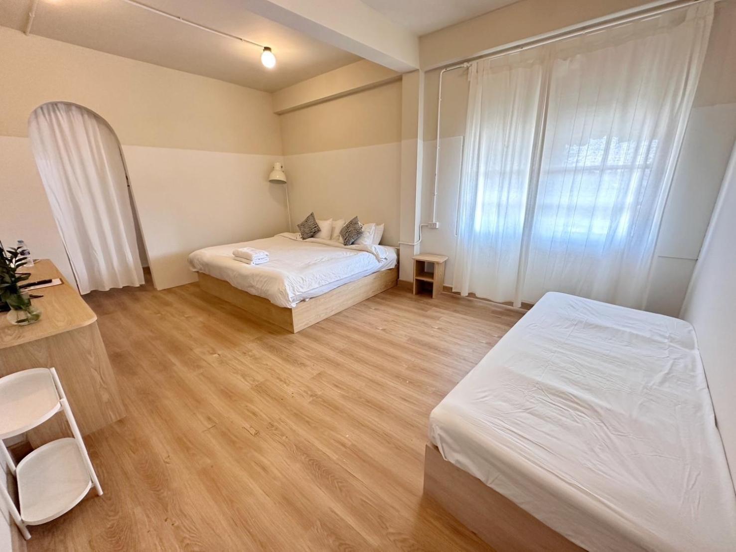 La Moon House Hotel Salaya Buitenkant foto